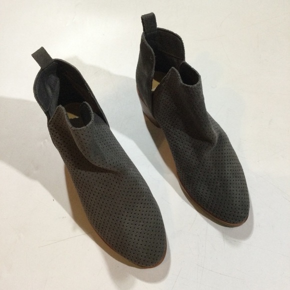 Dolce Vita Size 6 Kaidie Comfortable Casual Suede Ankle Boots In Gray - Picture 2 of 9
